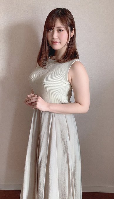 最愛幫自己按摩！ 肉食性空手道少女「望月綾香」推特天天送你邊緣尺度福利！