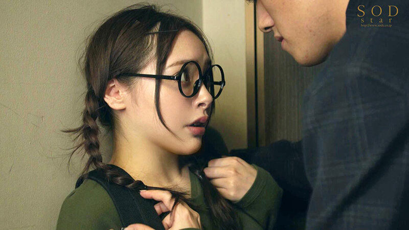 超宅女「小倉由菜」自慰上癮第一次交男友嘗試到性愛竟爆發