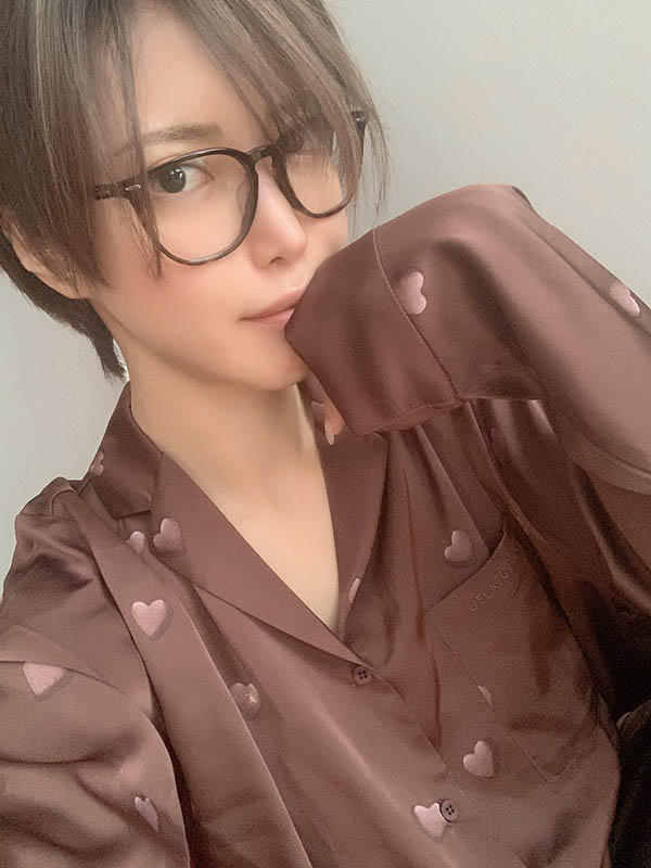 私底下是天然呆？ 美艷大姐姐「君島美緒」自曝拍完片後最常忘記…