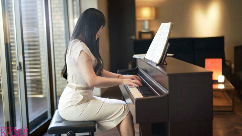 H罩杯又抖M！超一流的鋼琴老師下海求虐！