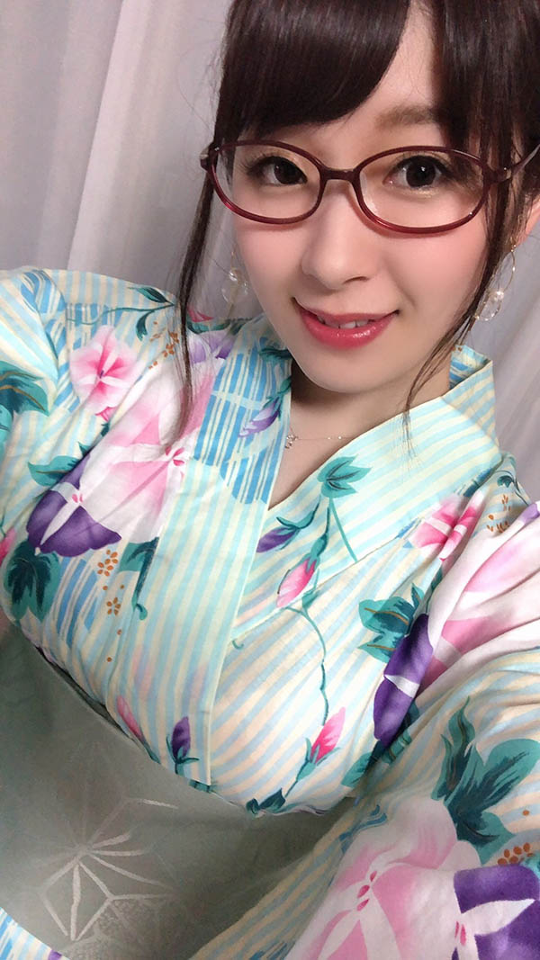 疫情嚴重不敢出門？來和女優線上電愛吧！