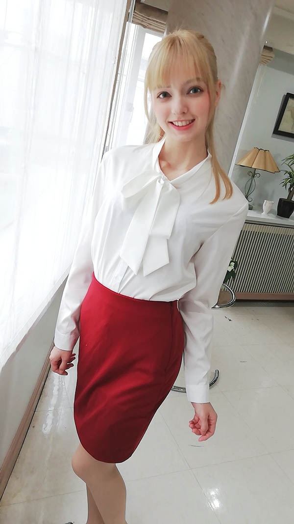 暗黑黑魔導女孩！ 貧乳西洋美少女「西田卡麗娜」攝影會Cosplay！