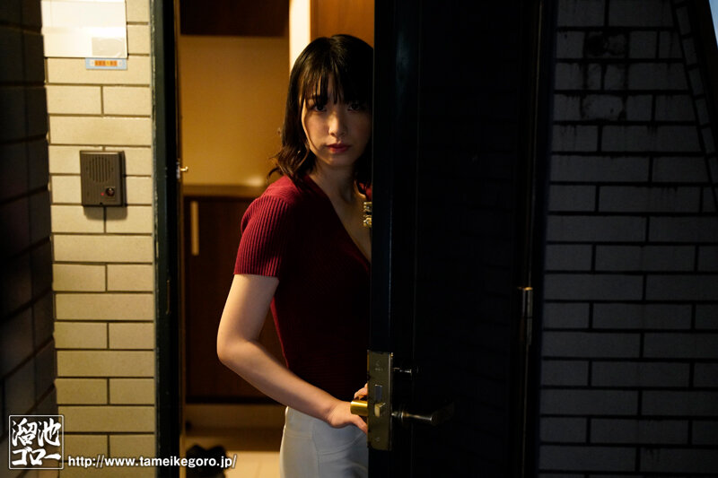 超騷妻子「花俏まい」勾引鄰居露出內褲就是老公不在的訊號！