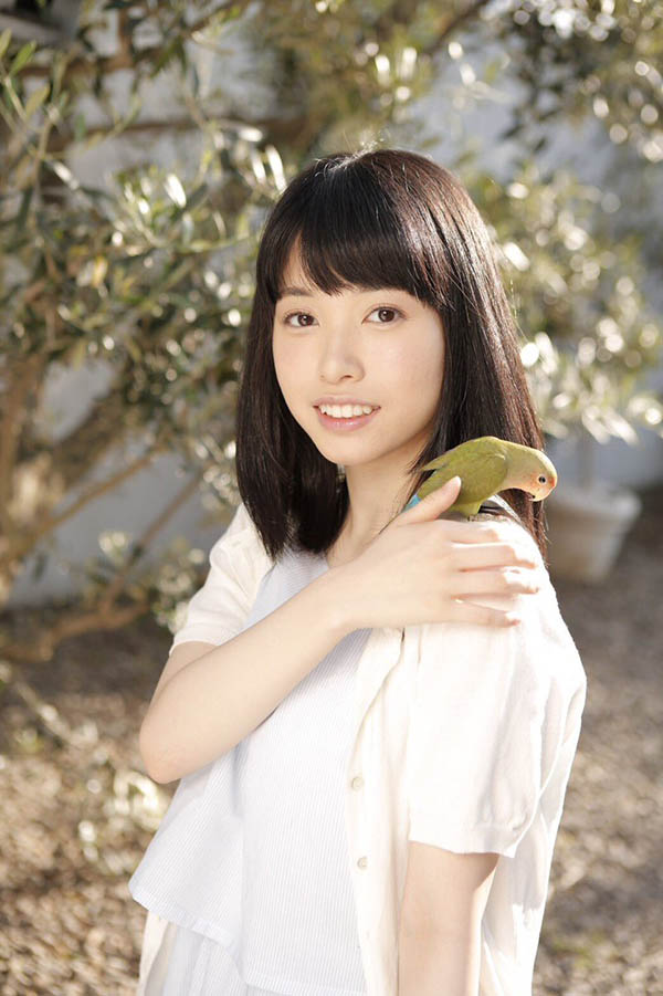 FC2也有賣！那位資料全刪、確定巨乳的合法18歲作品緊急發售！ ... ...