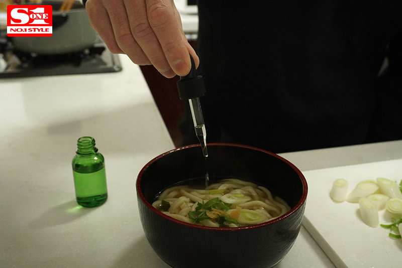 媚藥上癮！媳婦「葵つかさ」：不是歐豆桑的棒棒我可是不吃的喲！