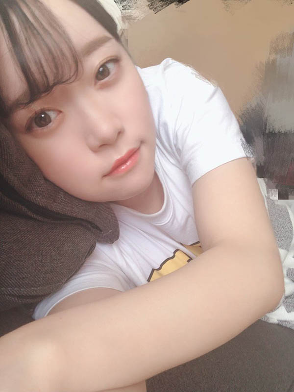 反差萌！ 可愛才女「架乃由羅」開始當Youtuber、大玩血腥惡靈古堡怒殺殭屍！