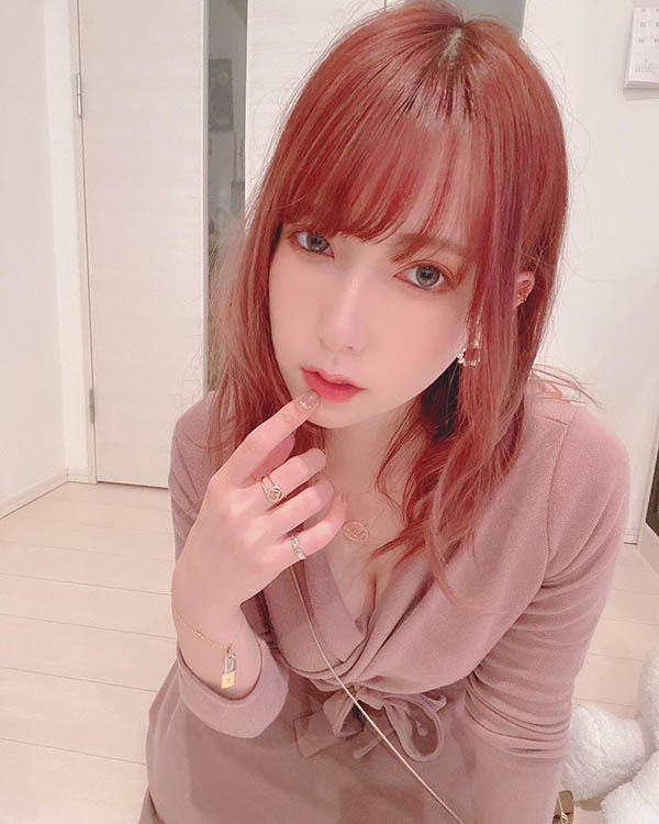 波多野結衣「女女大作」調教暗黑林志玲VS.萌系女優!師生情慾畫面流出