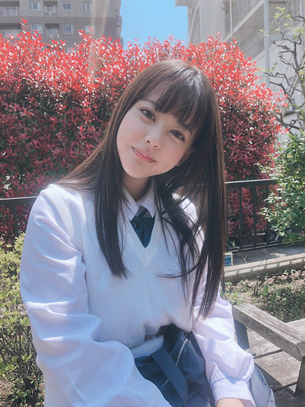 解放左胸！ I罩杯童顏巨乳「夕美紫苑」浴衣大走光僅用手遮點讓粉絲瘋狂！