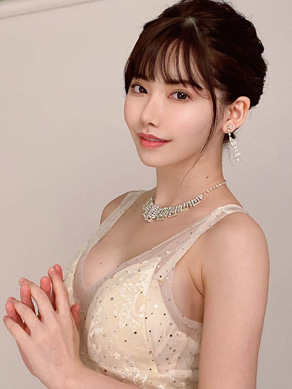 推特百萬追蹤、真IG帳號開張F杯超人氣女優「深田詠美」推文屢被網友玩弄成癮? !