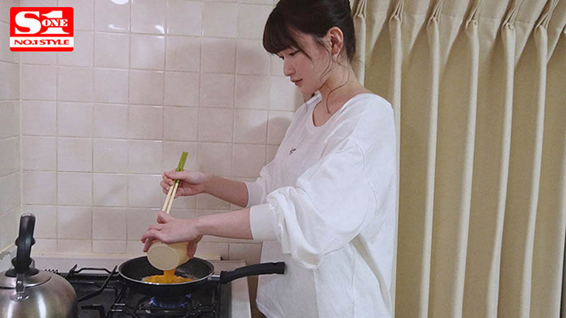 與處男同居一個月！ J罩杯神乳「鷲尾芽衣」超療癒性生活！