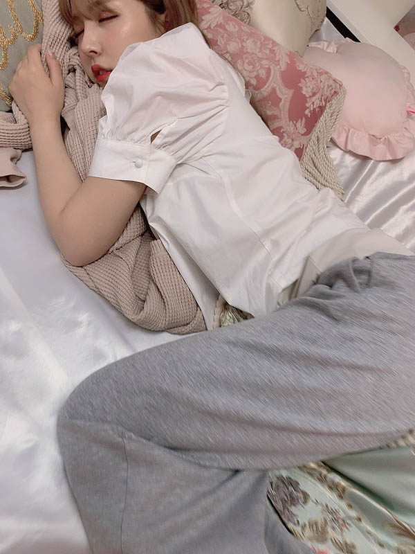 「三上悠亞」睡姿大公開！超真實睡顏＋神奇睡姿，網友稱讚熱議：超可愛