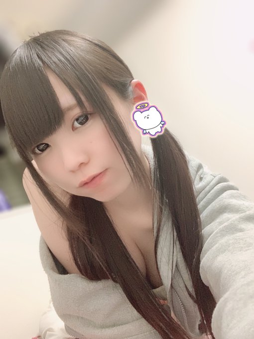 就愛中年味！ D奶白嫩美少女「櫻井千春」制服PLAY上陣！