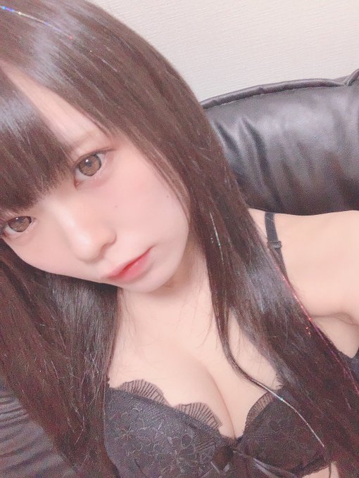 就愛中年味！ D奶白嫩美少女「櫻井千春」制服PLAY上陣！