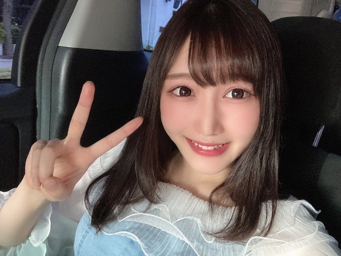 不慎走光！ 青春活力美少女新人「武田繪玲奈」大秀側翻特技、純白內在美全都露…！