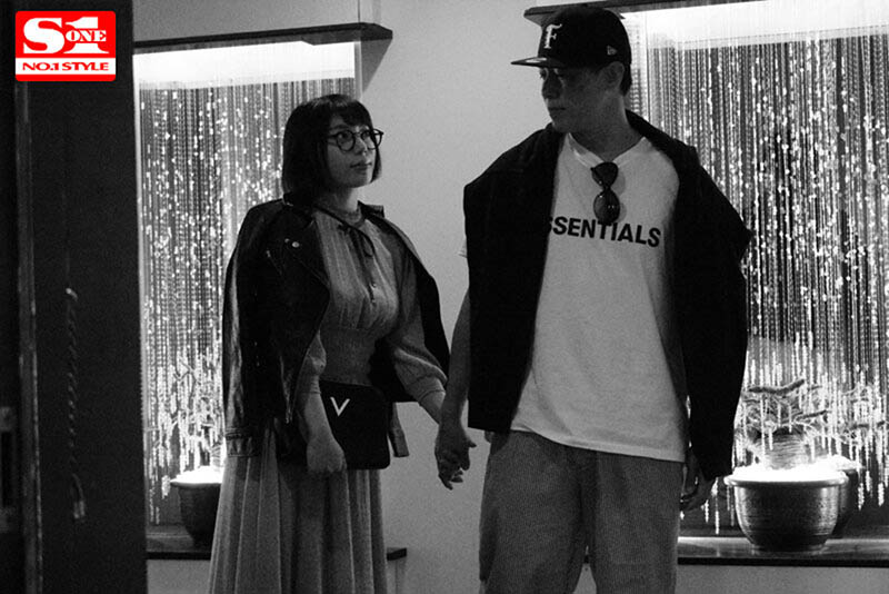 與人夫搞不倫被抓包!巨乳寫真偶像「安位薰」慘遭多人玷污!