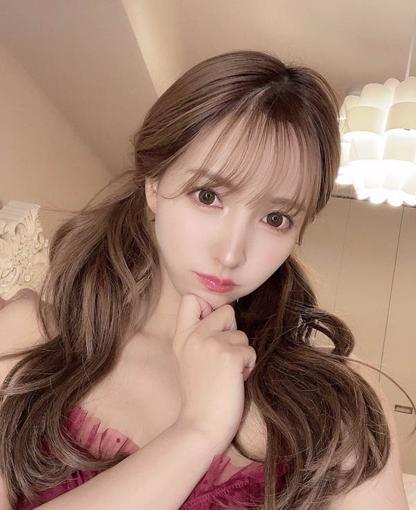 F奶三上悠亞“卸妝後素顏大公開”，粉絲狂贊：根本是高中少女！