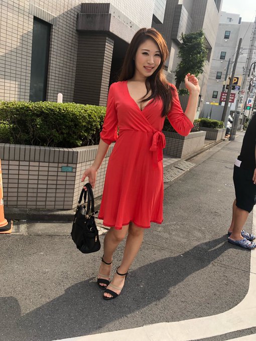 4年精華集一片！ I奶爆乳大姊姊「凜音桃花」4K高清AV引退作品下個月推出！