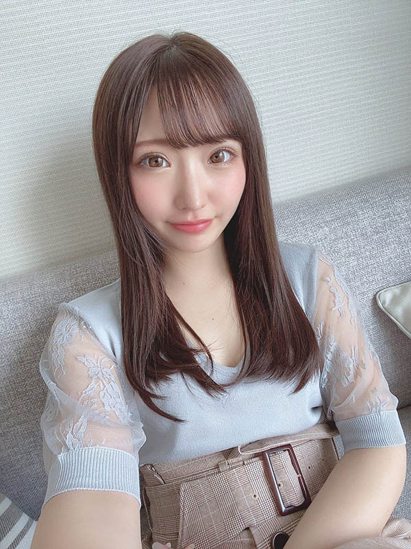 隱藏版小可愛！美少女小馬新人「裡仲唯」學生服、 比基尼各種福利大放送！