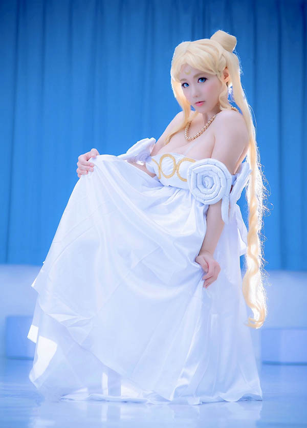 負擔太重！ 「澁谷果步」錄影一半太難耐，開口羞問男主播：「可以給我嗎？」