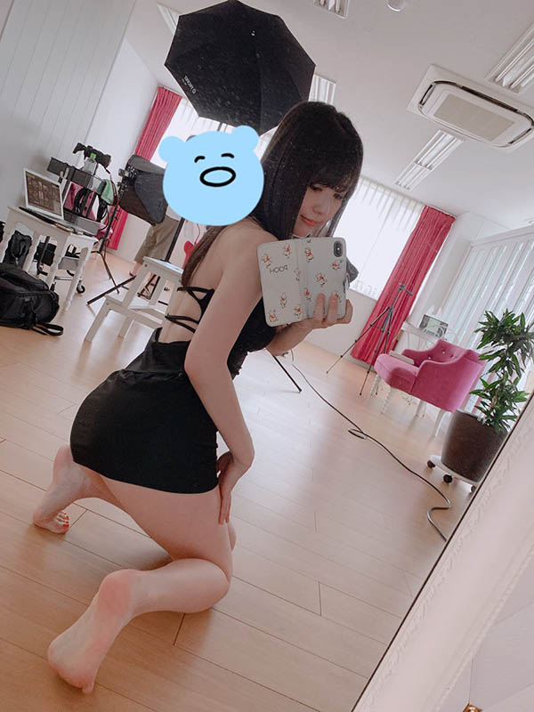 凍齡不老！ 14年資深美少女「汁波蜜」迎夏新衣福利照辣翻粉絲！