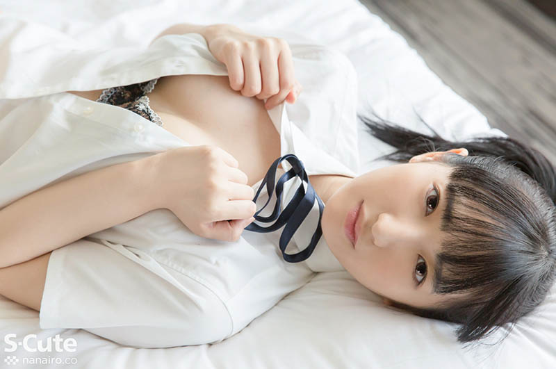 那個戴著眼鏡的悶騷18歲⋯河奈亜依3月退去！