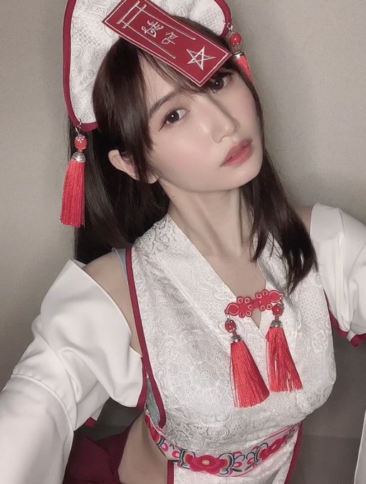 寫真偶像實力發揮！ F罩杯甜心美少女「天川空」魅問：喜歡胸還是臀呢？