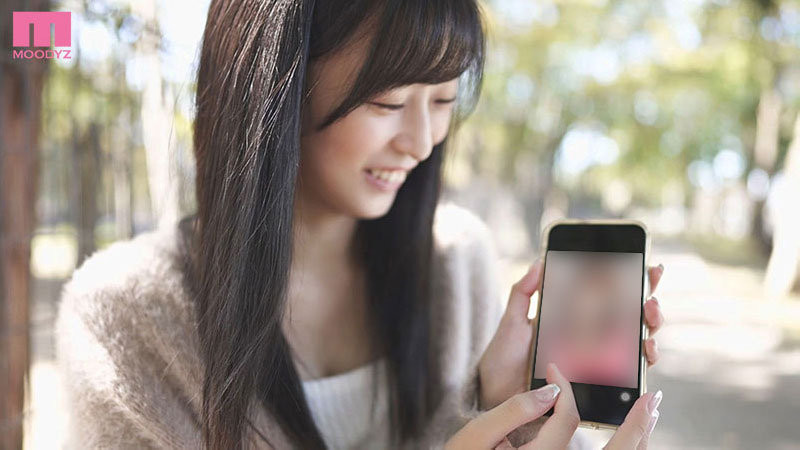 媽媽是寫真偶像！ F奶現役女大學生「穗花愛裡」登場！