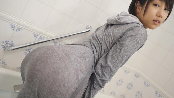 不熟魯蛇男威脅「跟別人說你在拍AV」神級女優回應坦然...網贊EQ超棒