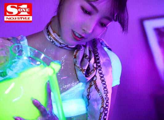 出道以來最強黏液片！三上悠亞會發光！