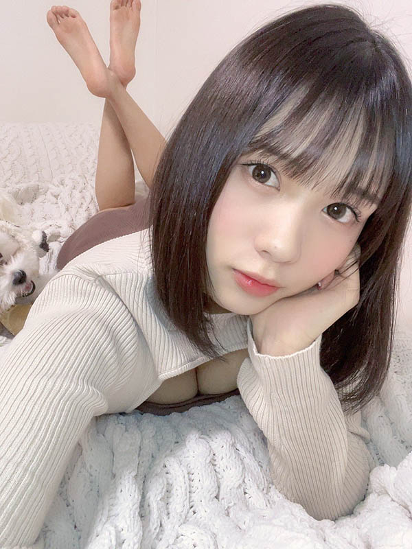 沒穿胸罩誘惑!大奶女學生「小倉七海」跟老師瘋狂交歡!