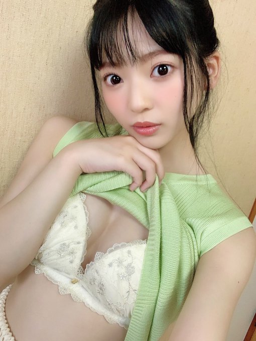 2年集大成！ E奶小馬美少女「槙泉奈」AV退縮！前進傳說中的AV泳池！