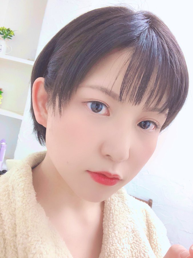 短髮巨乳！ F罩杯獸醫系女大學生「柏木亞美」出道撞臉日本人氣偶像中心成員！