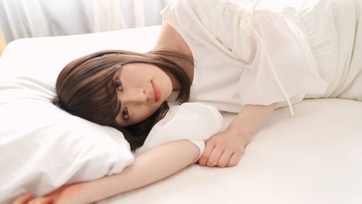 清新透明感！ 黑長直美少女「本田里美」出道！