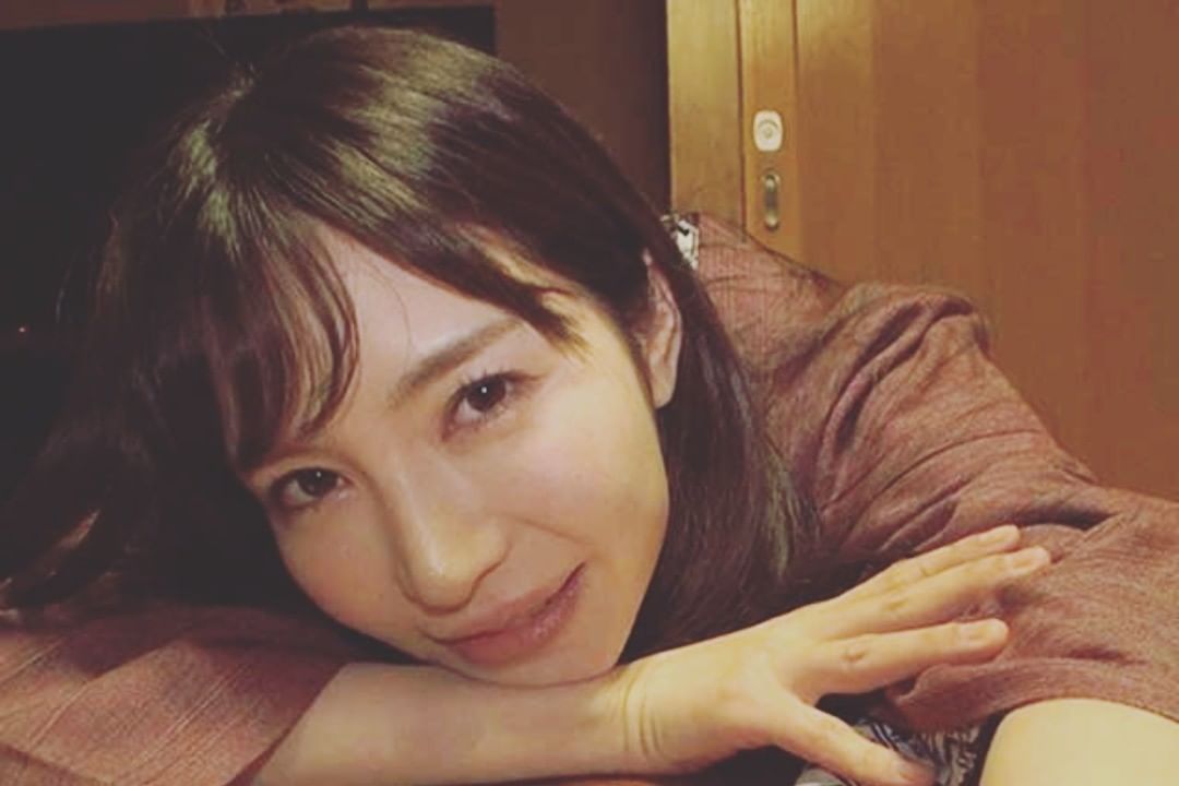 性感尤物「小野夕子」頂級H乳仍挺當年騷，煽情海灘超對網友味！