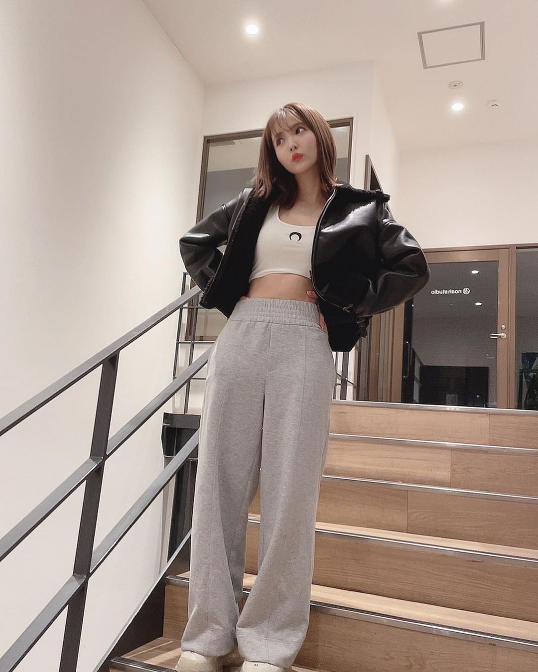 「三上悠亞」胸前挖洞「辣體狂舞」，粉絲越看越想扒下衣服