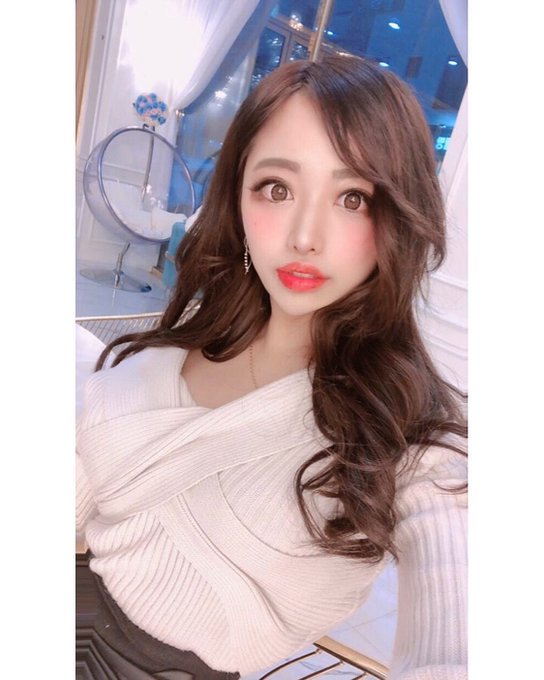 白裡透紅！ 中日混血女優「赤井愛知華」4秒影片大秀血管乳！