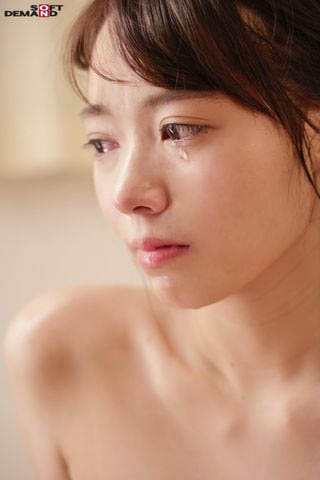 E杯美乳小蠻腰！認真的學生會長「久裡くらら(久裡夢羅)」被搞到哭！ …