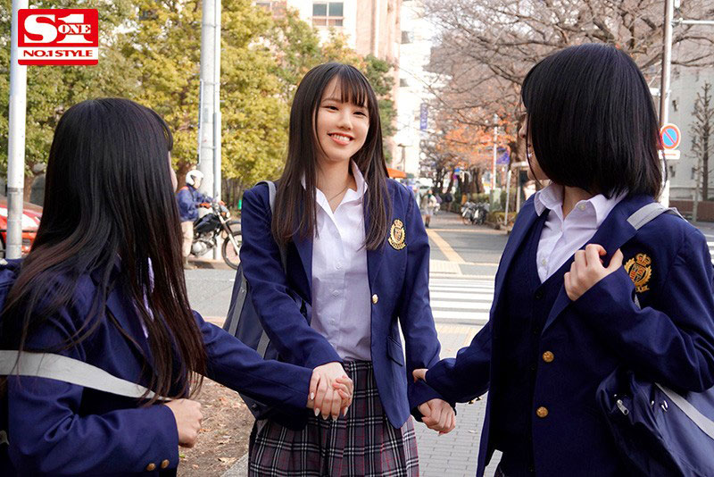 比起水乳女神“水卜さくら”，更另類激發征服欲的大奶少女是“她”