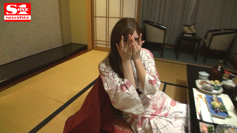 完全無劇本!寫真偶像「仲村みう」好色本性全露!溫泉裡的200%色氣啪啪~