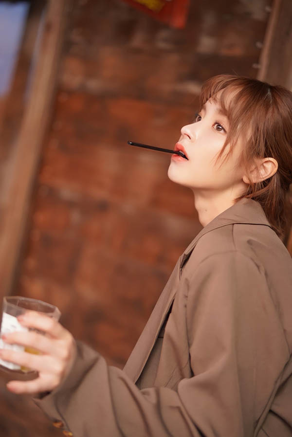 大奶18歲「桃乃木かな」M屬性超實用,神級顏值被網公們求撤照