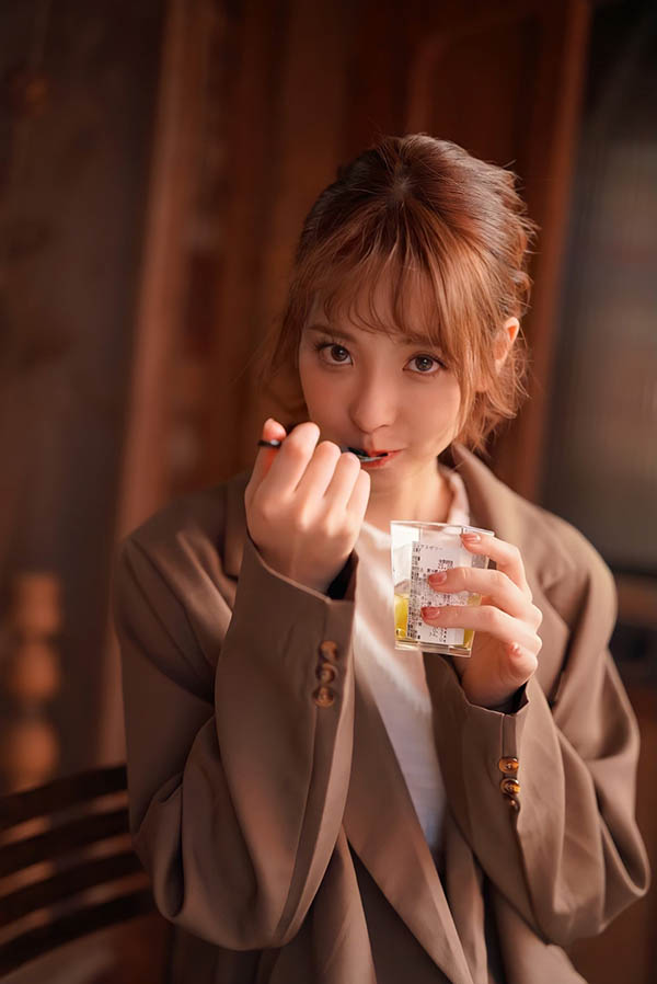 大奶18歲「桃乃木かな」M屬性超實用,神級顏值被網公們求撤照