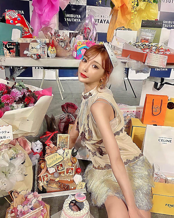 明日花キララ重大發表!最強煉金術發動!