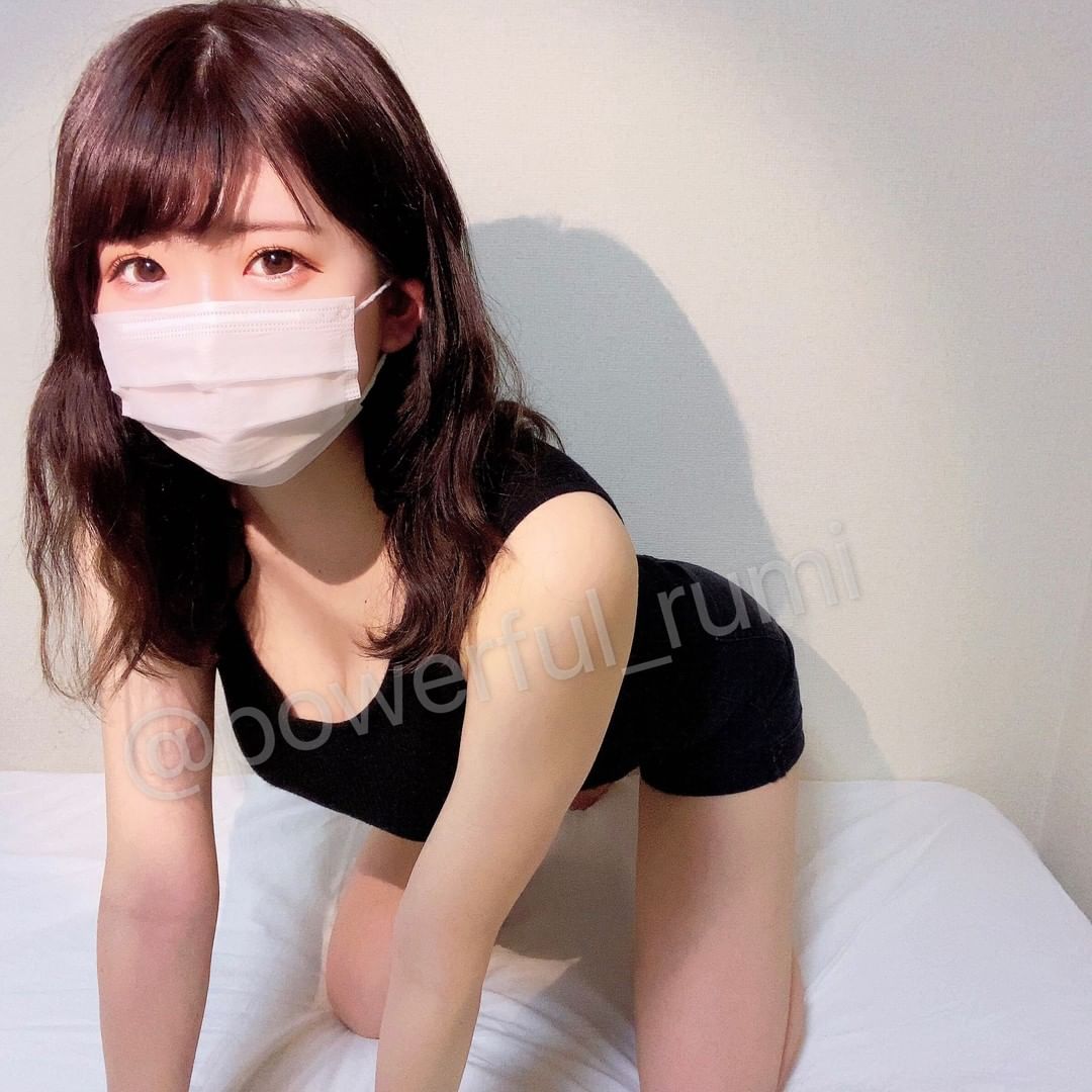 訂閱數超過13萬！人氣工口系YouTuber震撼AV出道「口罩下真面目」讓人看了驚呆