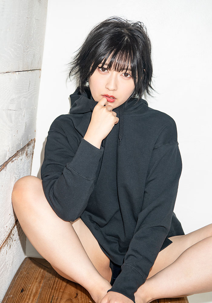 前偶像Center位! 神秘感十足短髮帥妹「吉手瑠衣」SOD出道!
