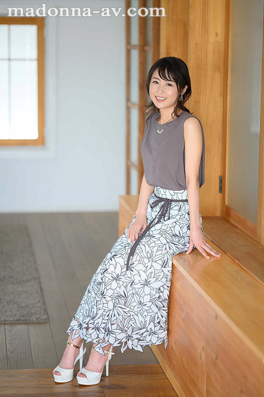 超美顏！原・石・美・主・婦！大型新人「小野寺真優」一HIGH就噴水！ …