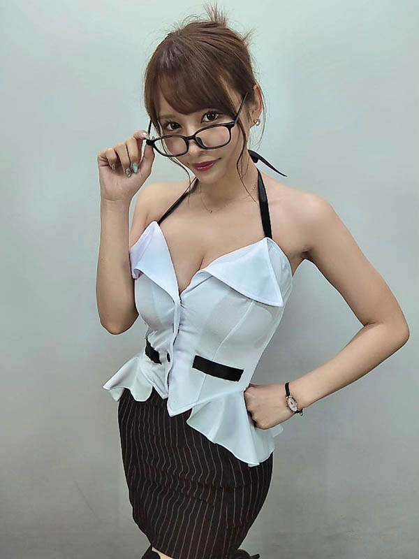 主動送上門! 「伊藤舞雪」雪嫩乳房直撲公公,「粉粉充滿白汁」猛解飢欲