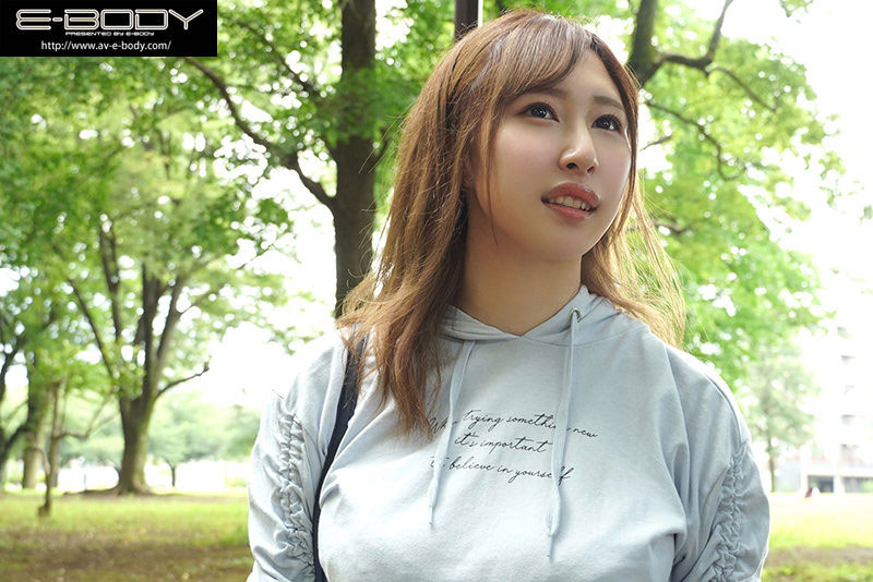 作品侧标有玄机!篠田ゆう专属确定?