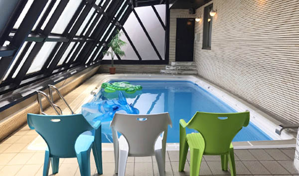 影迷崩潰！全球「最知名泳池」恐將退休業者賠錢不想租…內線曝光了