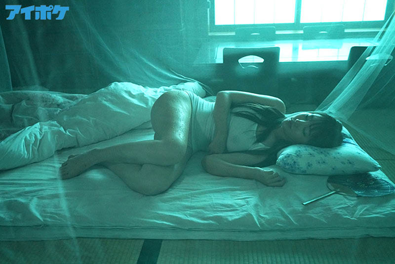 色氣滿點！與巨乳錶姐「天海つばさ」鄉下再會，炎炎夏日禁斷中出！