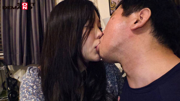 豐滿界巨星誕生！超乳K奶的她不幹女子社員了！